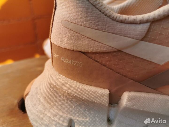 Кроссовки Reebok floatzig 1