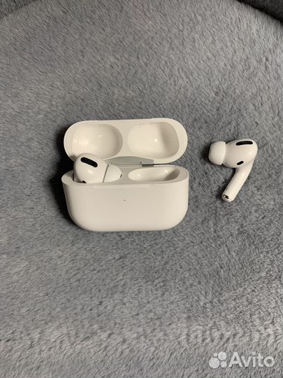 Наушники AirPods pro/AirPods 2