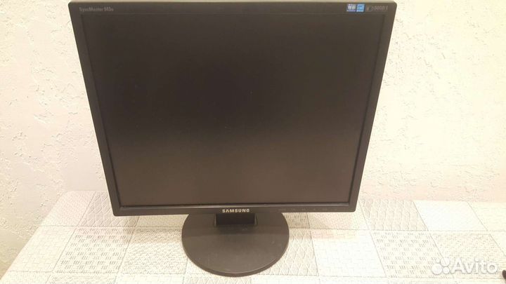 Монитор Samsung 19 дюймов