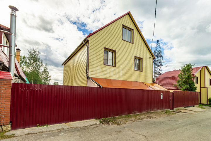 Дом 146 м² на участке 6,6 сот.