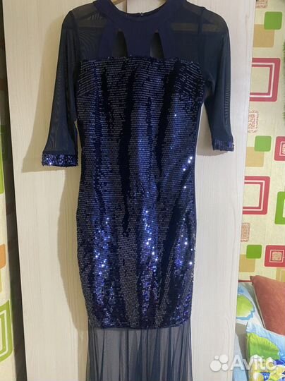 Вечернее платье