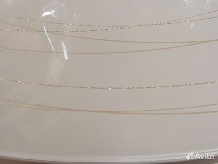 Столы и стулья