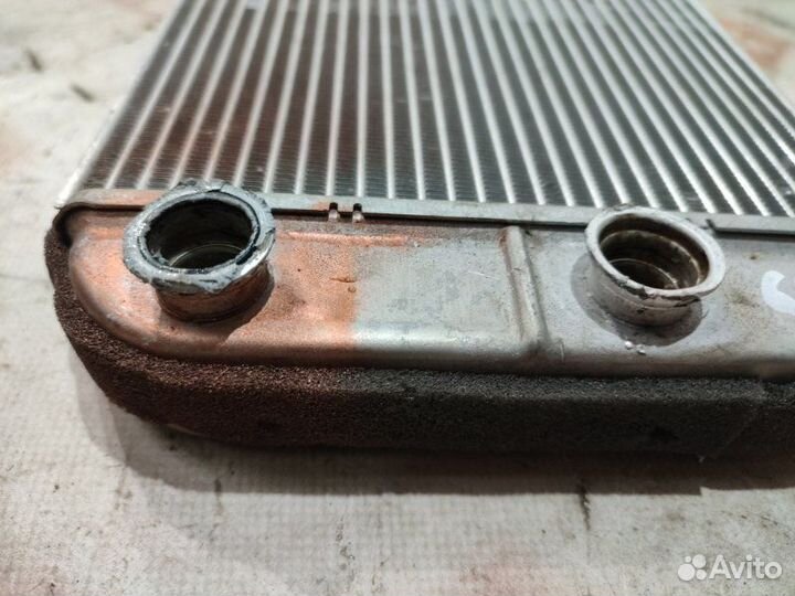 Радиатор печки Mitsubishi Carisma DA1A 4G92 1998