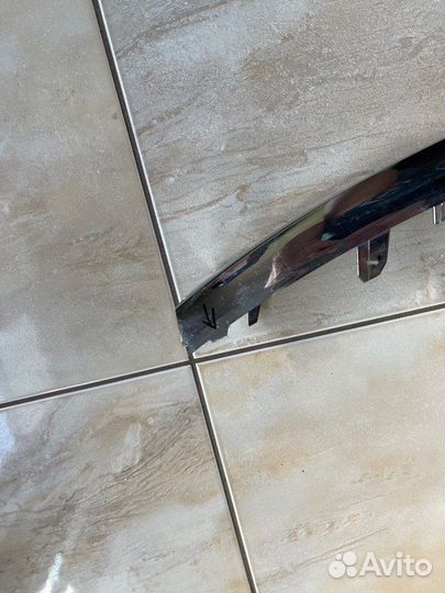 Накладка дхо правая Mercedes X 166 Ml Class