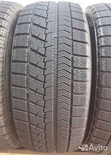 Bridgestone Blizzak VRX 215/55 R17 99W