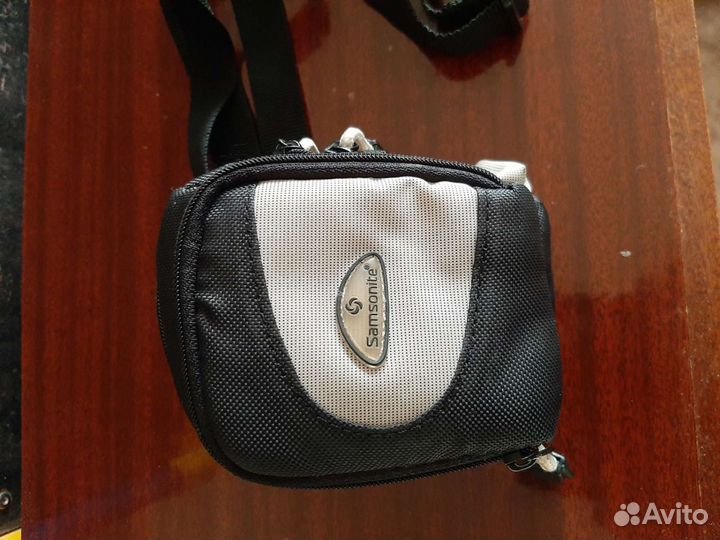 Сумка для фотоаппарата Samsonite Nikosia DF10