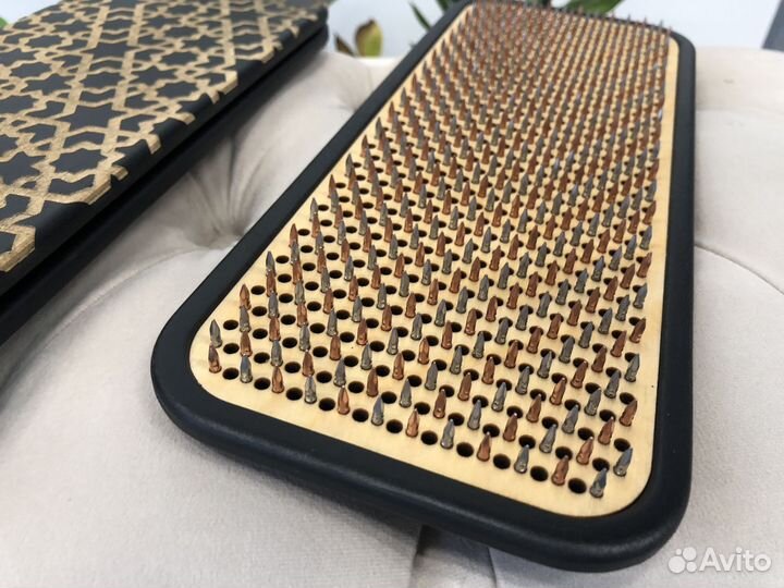 Доска садху с медными гвоздями