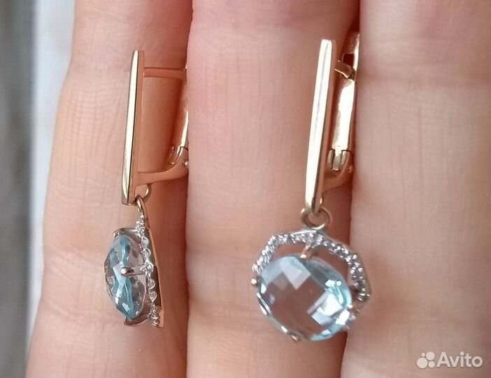 Золотые серьги с топазами новые 3,8 гр