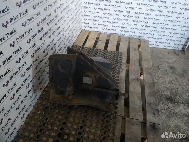 Кронштейн запасного колеса Man Tga 18.430 D2866