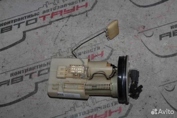 Бензонасос корпус бензонасоса В сборе nissan. tiida latio wingroad. YZ11 ZE11. 1 фишка 4 контакта. 1