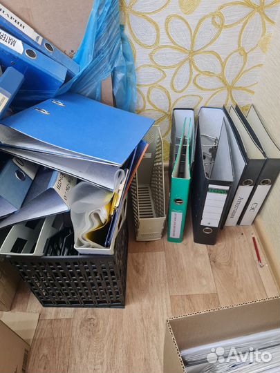 Папки, стойки для документов