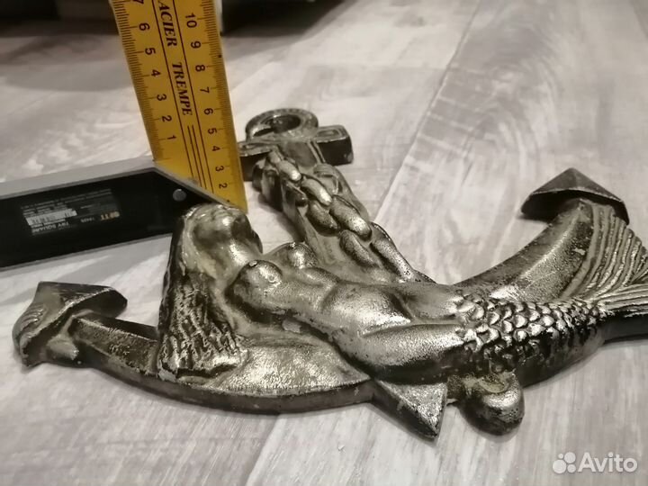 Литьё русалка на якоре барельеф