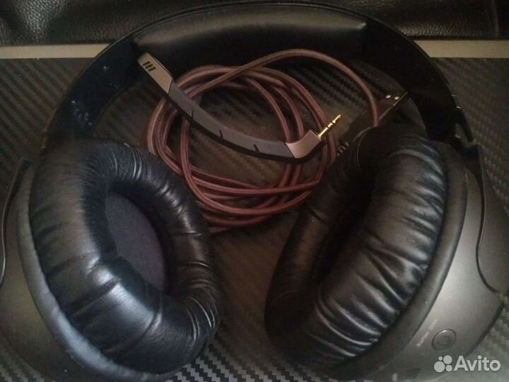 Наушники с микрофоном Sound blaster warcraft