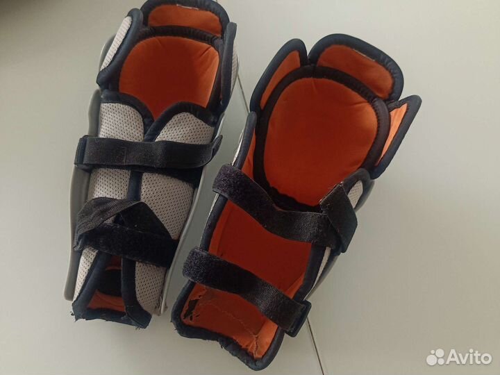 Хоккейные наколенники детские