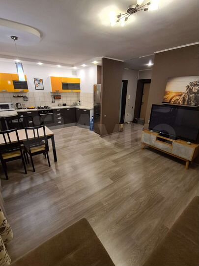 2-к. квартира, 60 м², 8/10 эт.