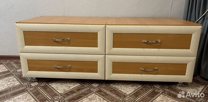 Тумбочка под телевизор