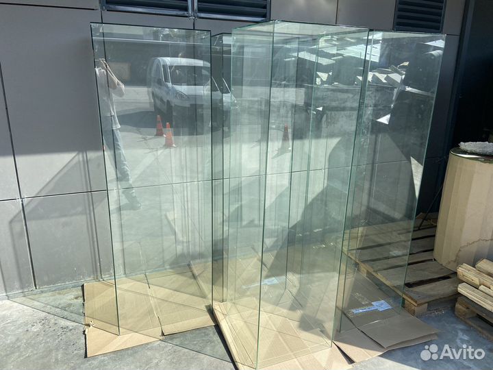 Стеклянная витрина