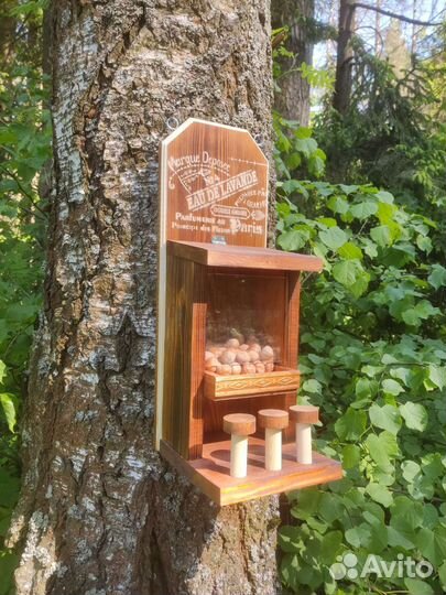 Кормушка для белок 