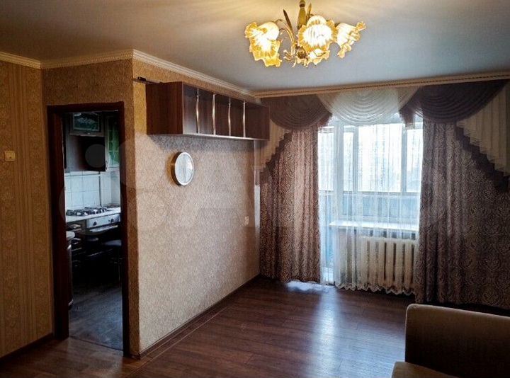 2-к. квартира, 40 м², 3/5 эт.