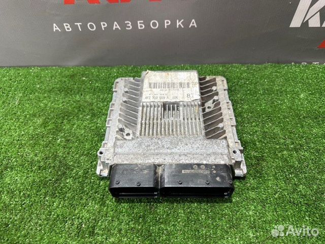 Электронный блок управления двигателем(эбу) Audi