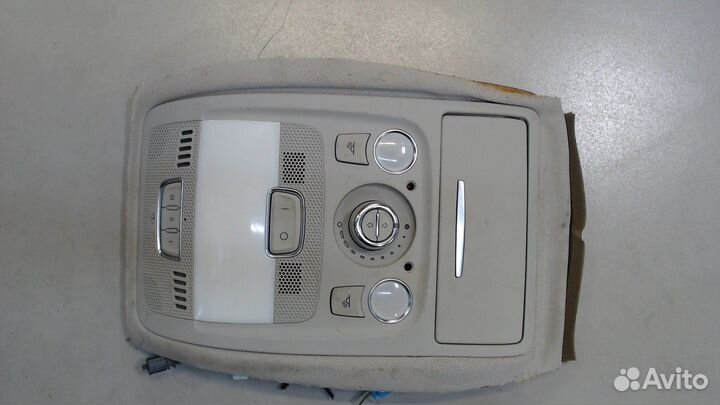 Фонарь салона Audi Q5, 2009