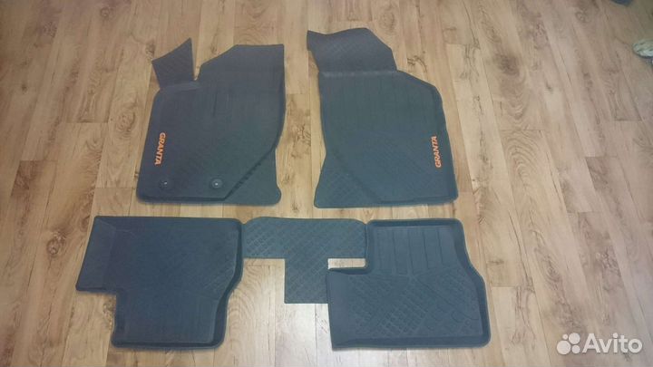 Автомобильные коврики резиновые