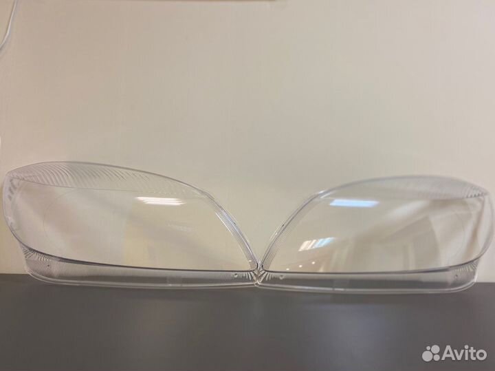 Стекло фары Шкода Фабия/Skoda Fabia 2010-2014