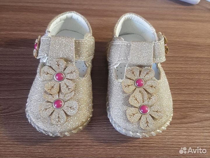Туфельки на малышку