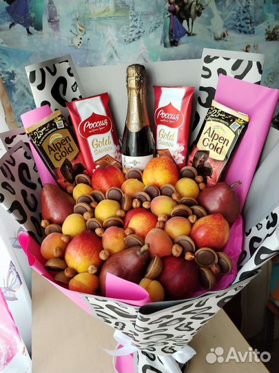 Букет из сухофруктов и фруктов