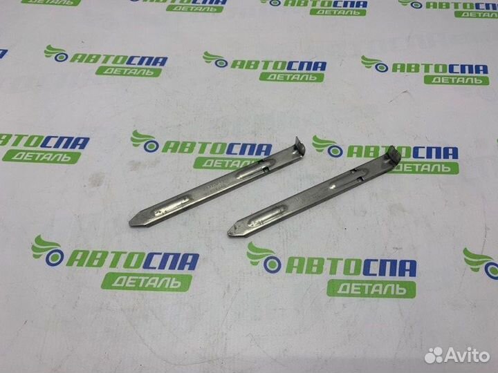 Крепление фары Volvo V70 / S80 универсал дизель