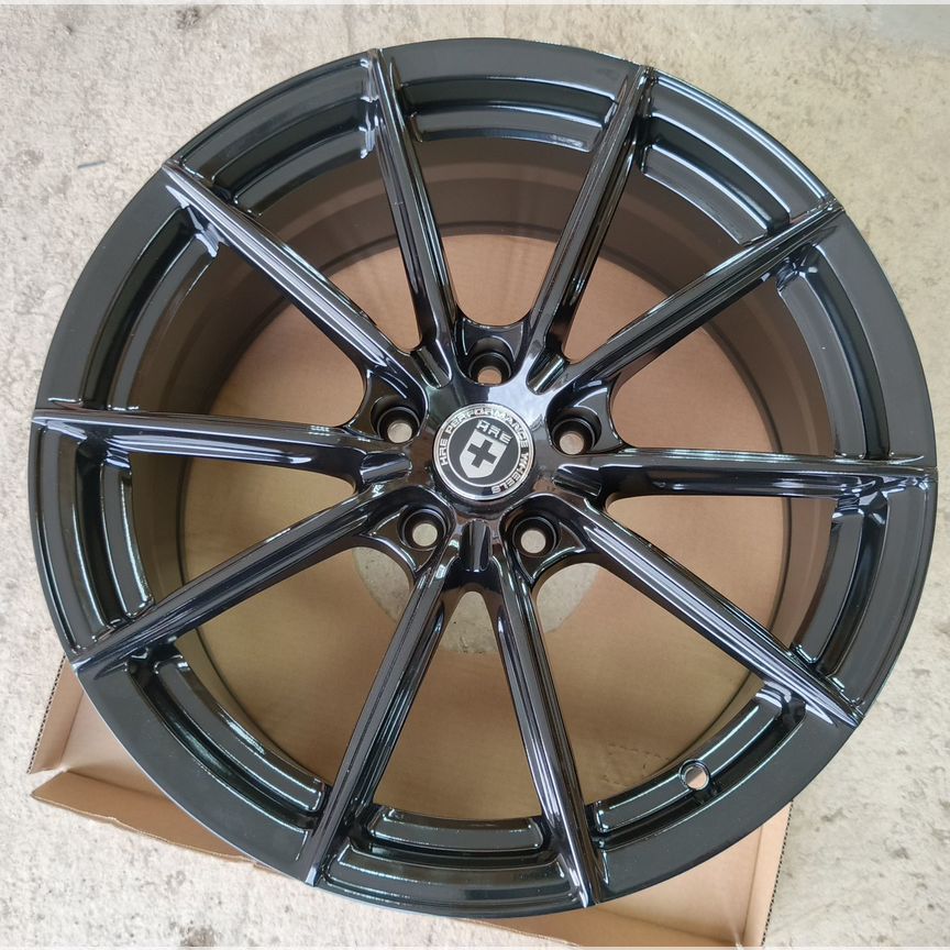 Литые диски HRE P104 8×R18 5×114.3