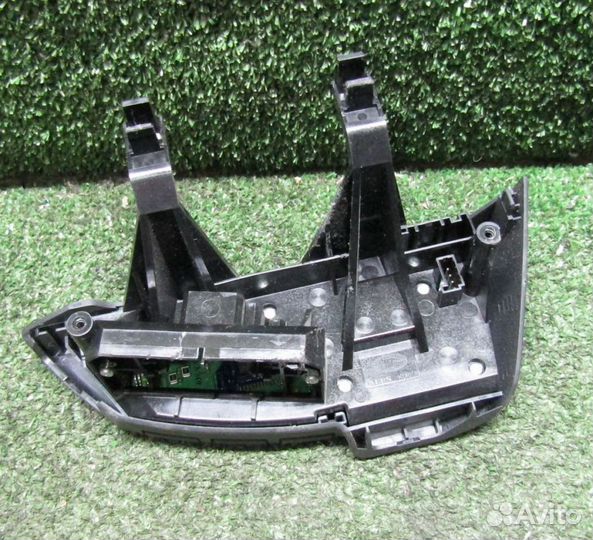 Блок кнопок Land Rover Дискавери 4, 13D767-BB