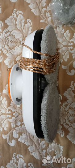 Робот мойщик окон