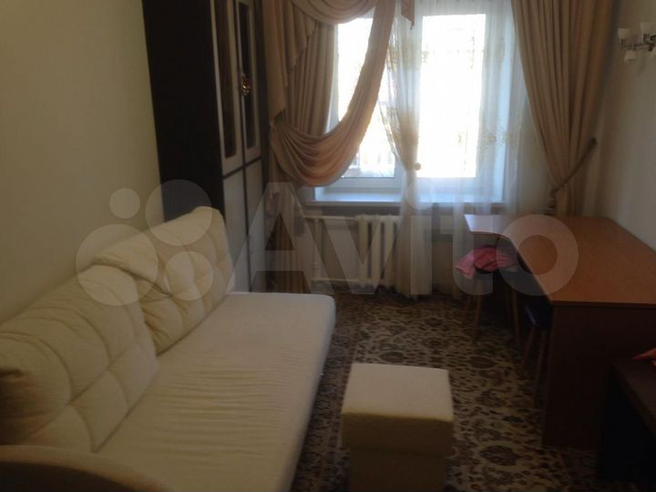 Комната 11 м² в 4-к., 5/10 эт.