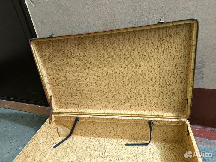 Топовый чемодан СССР (Усть-Ижорск), большой