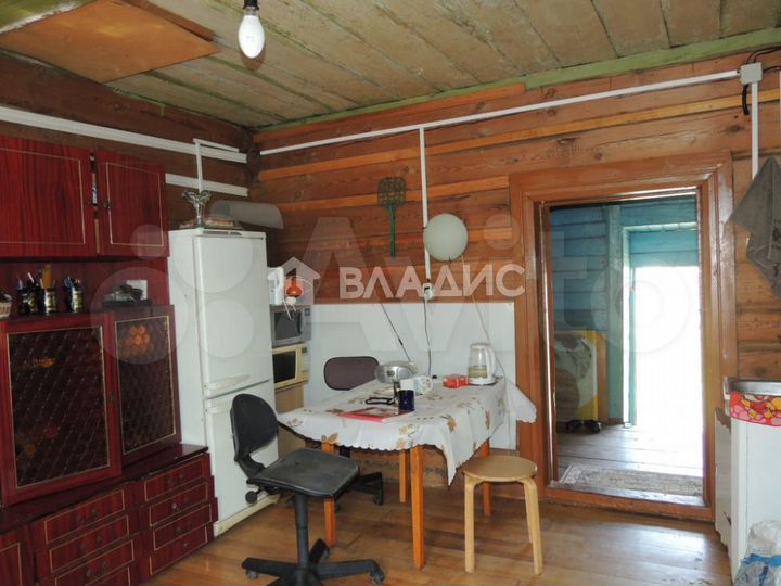 Дом 27 м² на участке 50 сот.