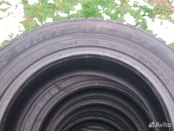 Dunlop SP Winter Ice 01 195/65 R15 95T