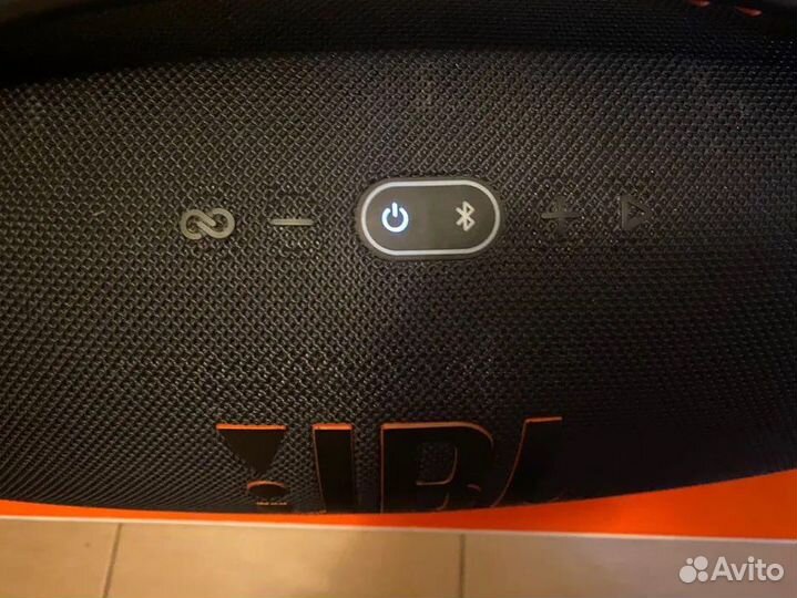 JBL boombox 3 мощностью 180 Вт