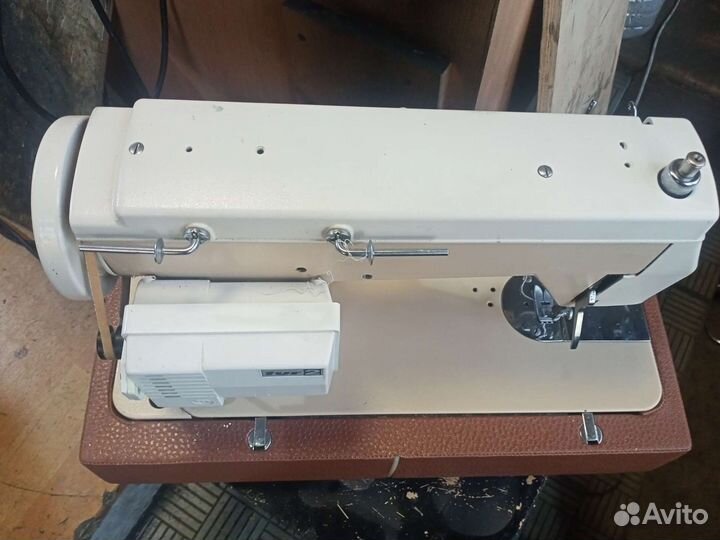 Швейная машинка radom 432