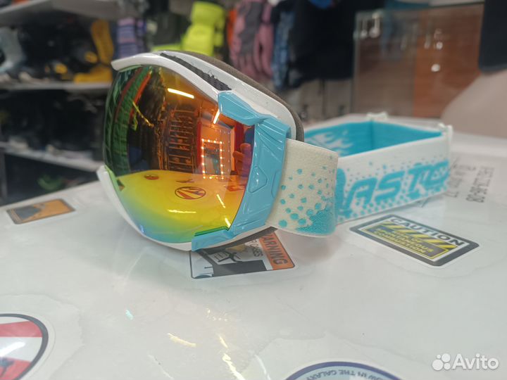 Горнолыжные очки новые+ кейс