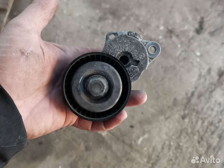 Ролик приводного ремня Octavia A7