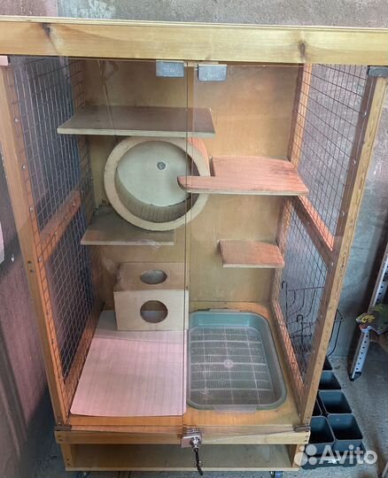 Вольер (клетка- витрина) для шиншиллы