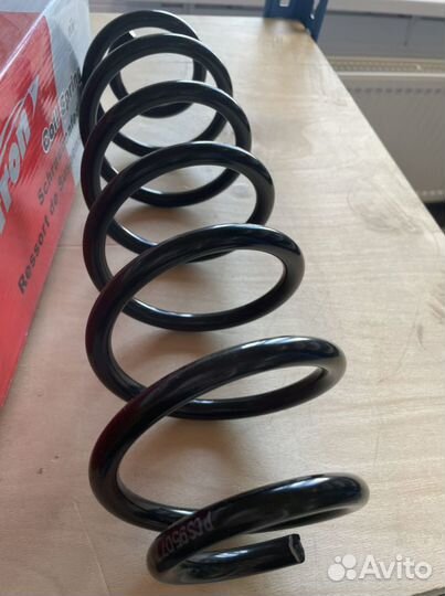 Пружина задняя Golf