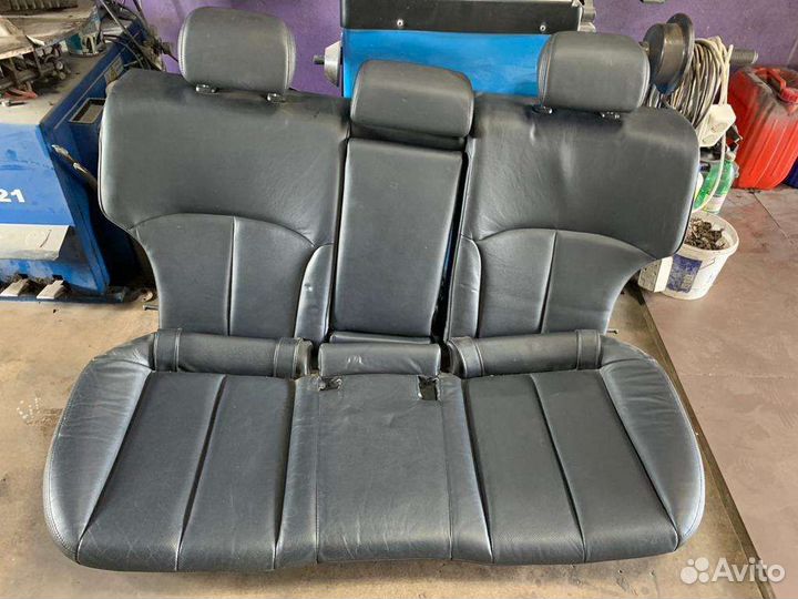 Заднее сиденье