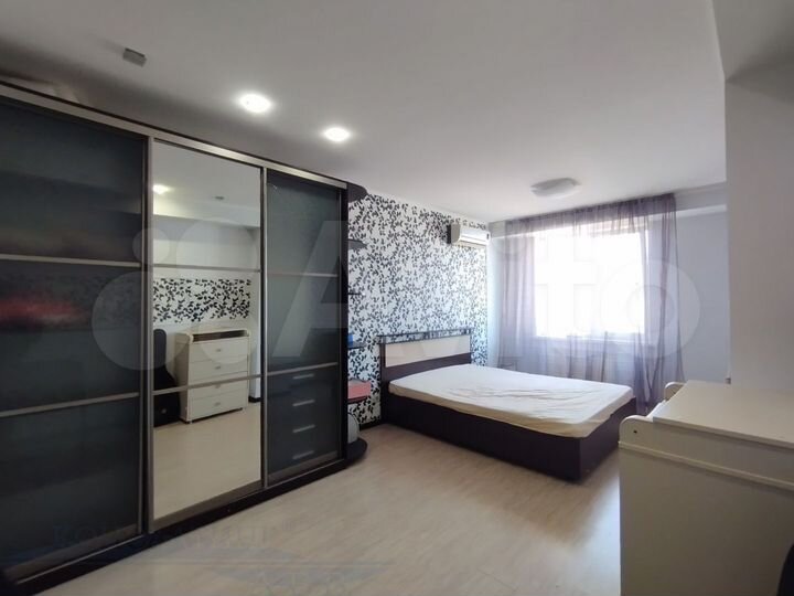 3-к. квартира, 92 м², 13/16 эт.
