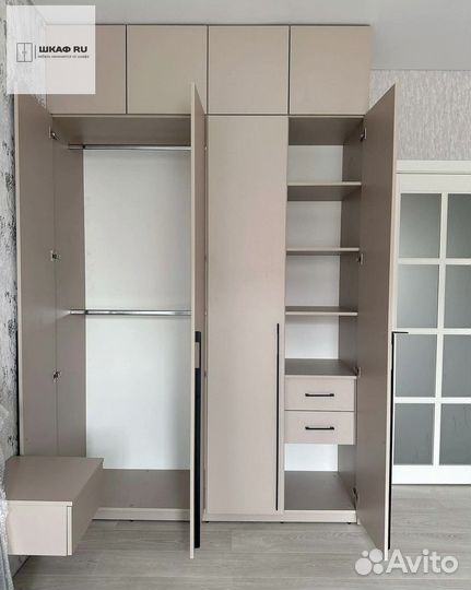 Шкаф с антресолью