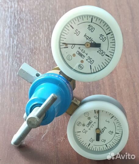 Редуктор на кислородный балон