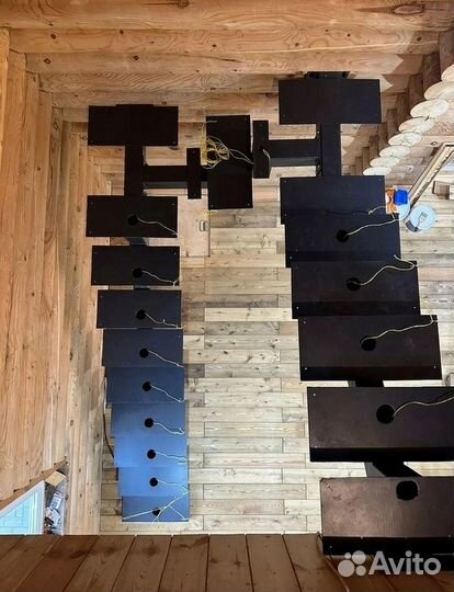 Лестница на металлокаркасе / изготовление лестниц