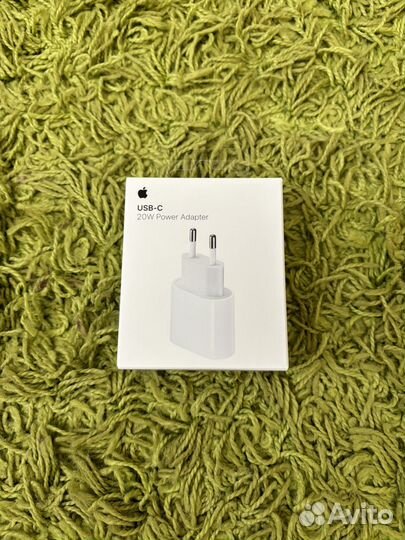 Сетевое зарядное устройство Apple mhje3ZM/A 20W