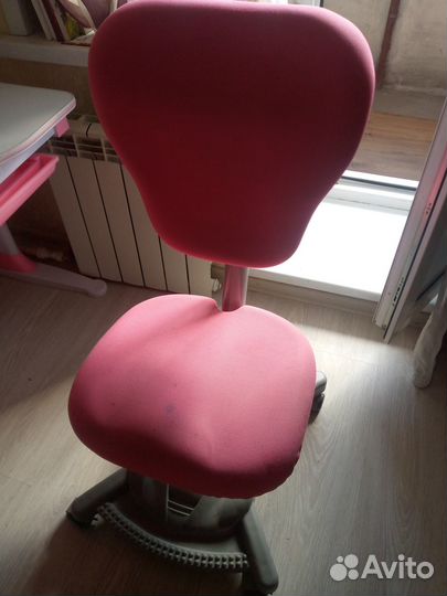 Растущая парта и стул бу